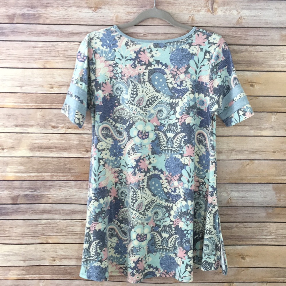 LuLaRoe Perfect Tee - Picture 4 of 6